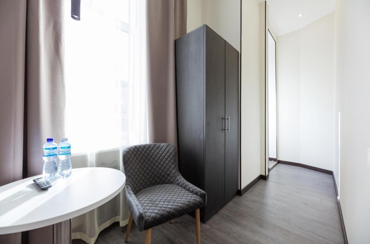 Apart Hotel Maidan Kiev Buitenkant foto