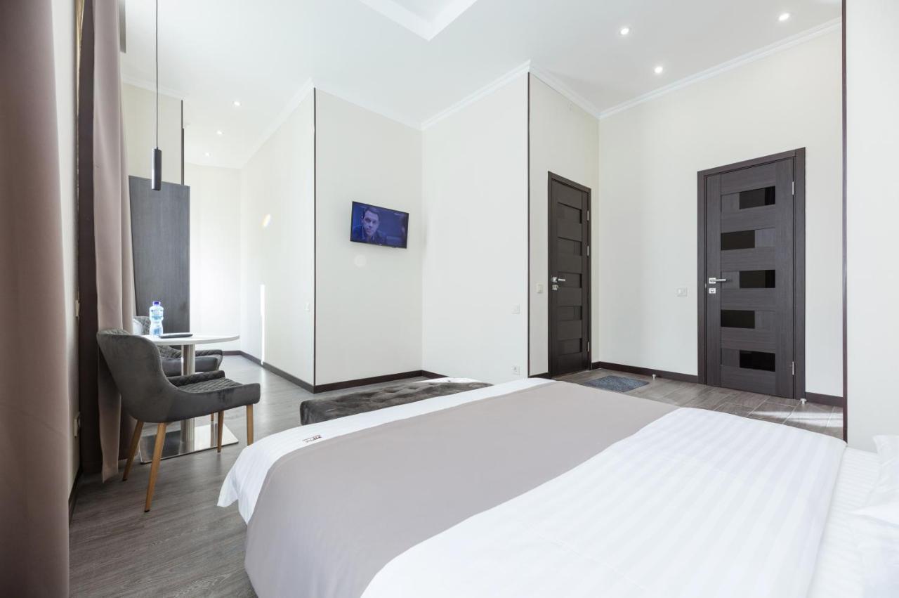 Apart Hotel Maidan Kiev Buitenkant foto