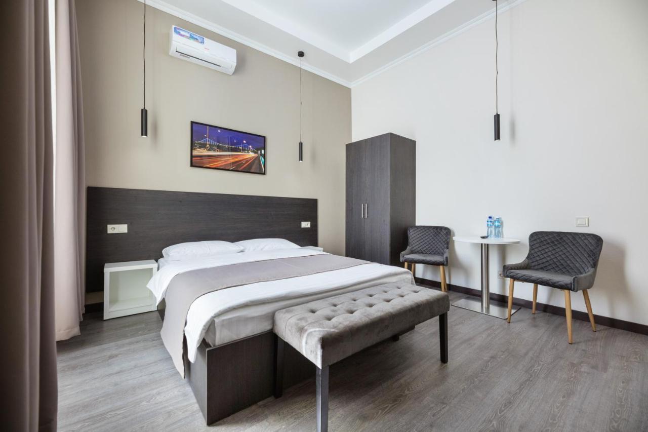 Apart Hotel Maidan Kiev Buitenkant foto